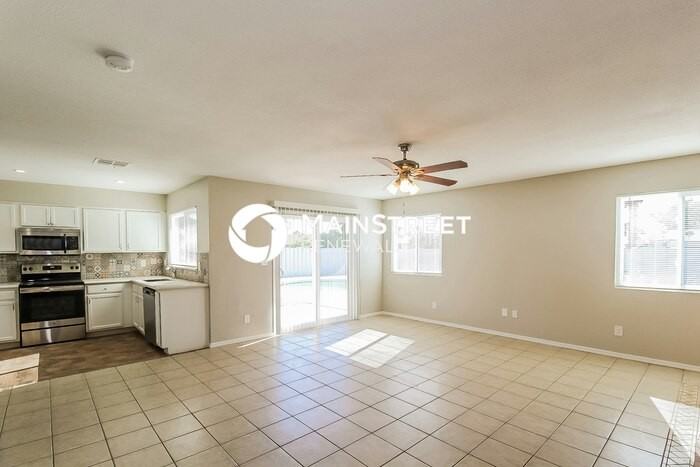 705 W Frito Ave - Photo 5 of 17