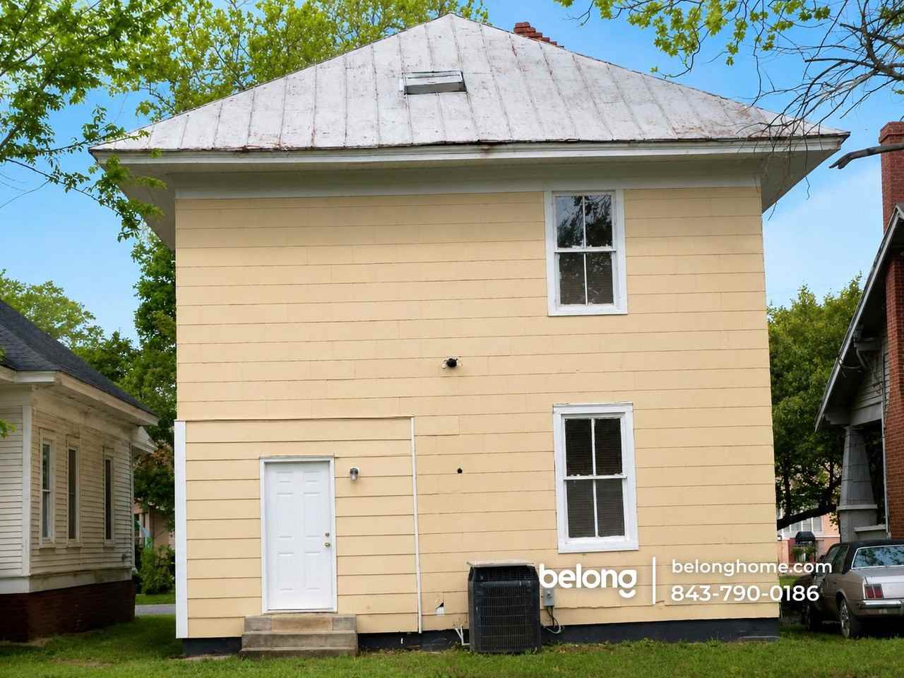 914 Beman St - Photo 2 of 4