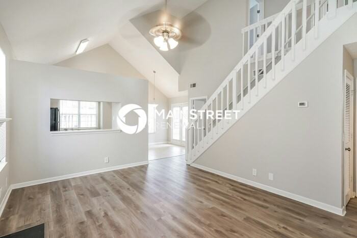 503 Selsey Ct S - Photo 3 of 17