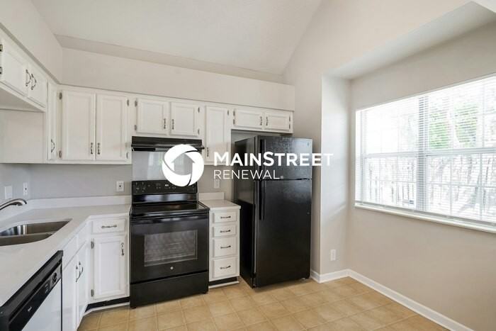 503 Selsey Ct S - Photo 5 of 17
