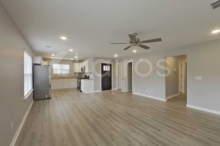 653 June St - Photo 5 of 19
