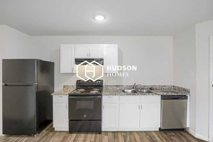 102 W Pliler St #100 - Photo 7 of 14