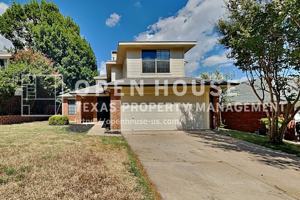featured image of 1206 Hillwood Way