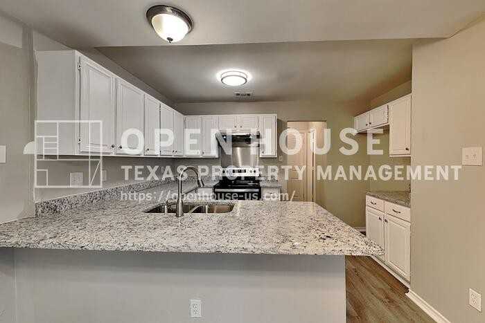 1206 Hillwood Way - Photo 6 of 20