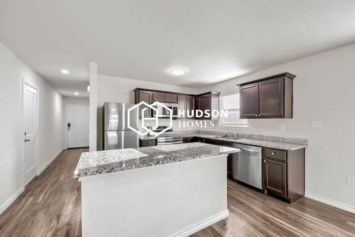 7031 Phoenix Dr - Photo 4 of 14