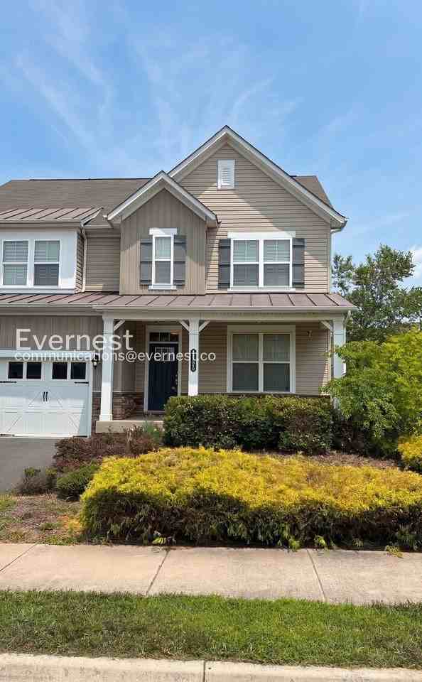 1735 Hudgins Farm Cir - Photo 2 of 39