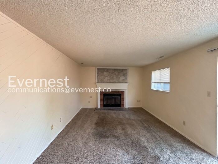 2702 Dickens Dr - Photo 7 of 31