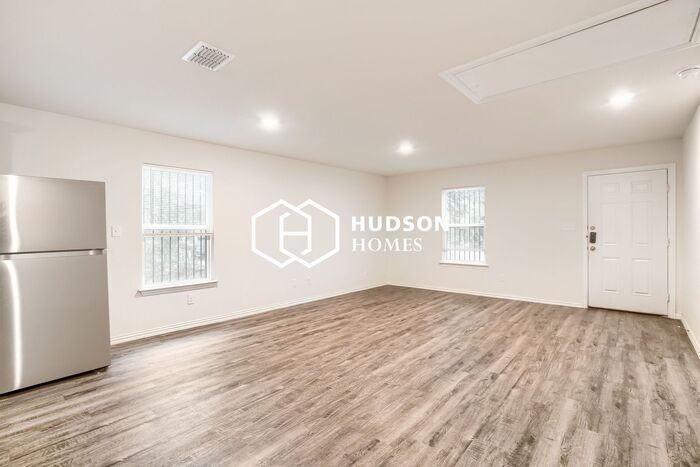 526 S San Eduardo Ave - Photo 3 of 14