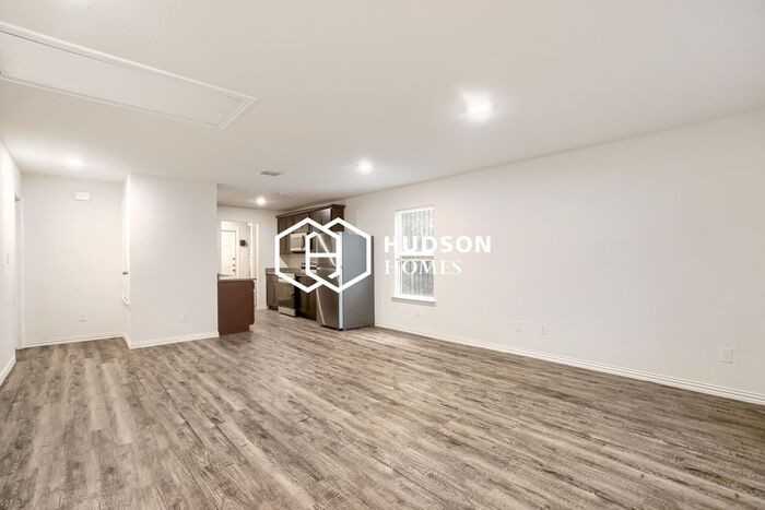 526 S San Eduardo Ave - Photo 4 of 14