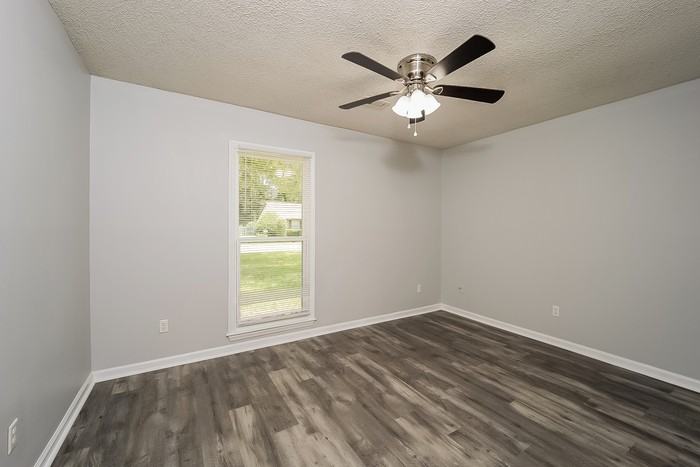 8117 N Ridgebrook Dr - Photo 7 of 10