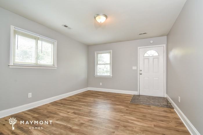 1 Pyracantha Ct - Photo 4 of 10