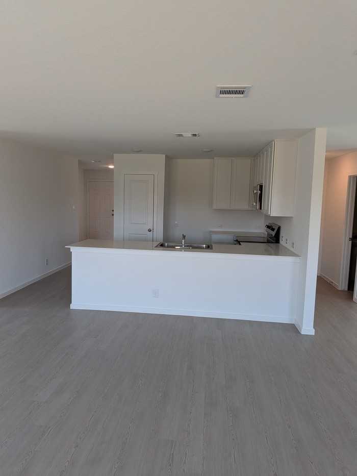 1718 Charlie Cv - Photo 7 of 13