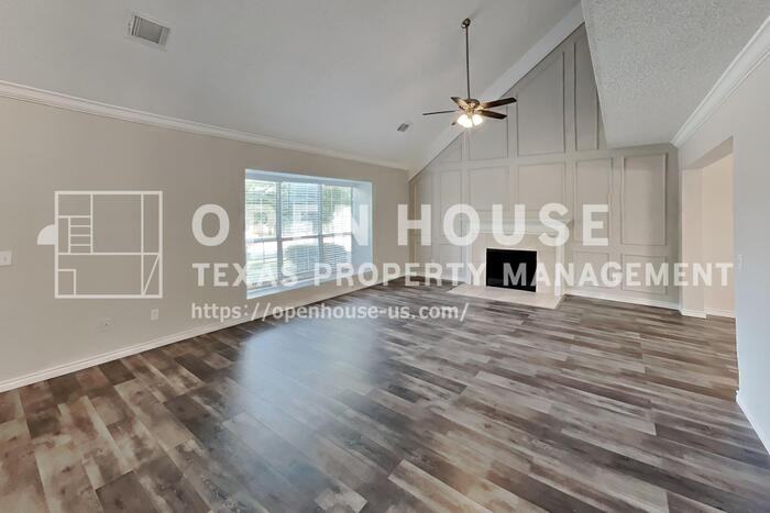 3914 18th St - Photo 4 of 24