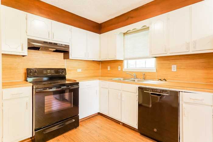 113 Avalon Ave - Photo 6 of 10