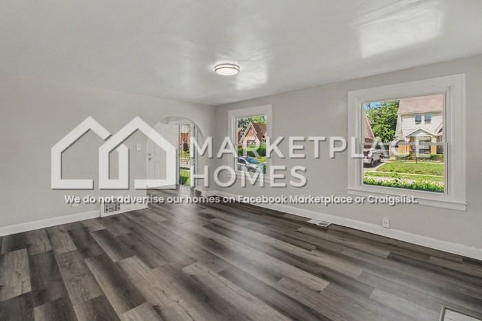 15330 Asbury Park - Photo 5 of 22