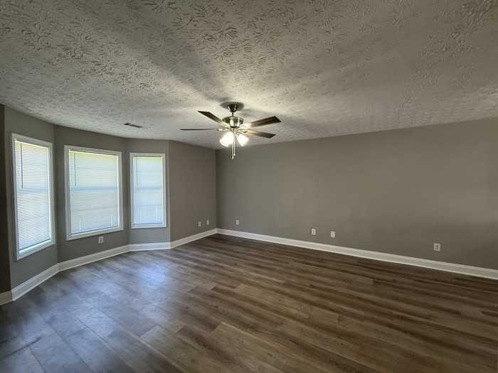 235 Westchester Cir #1 - Photo 4 of 18