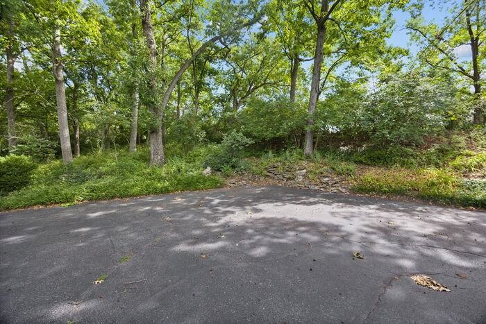 12819 Huntercreek Rd - Photo 6 of 49