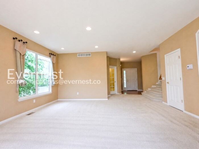 6238 Westchase Rd - Photo 7 of 24
