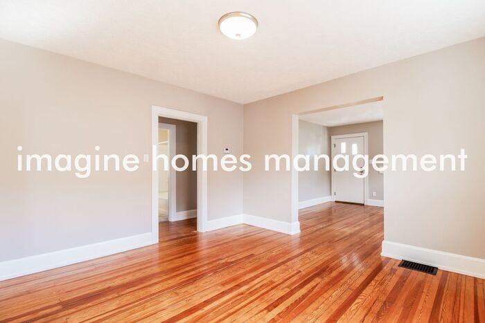 4270 Redmont Ave - Photo 6 of 18