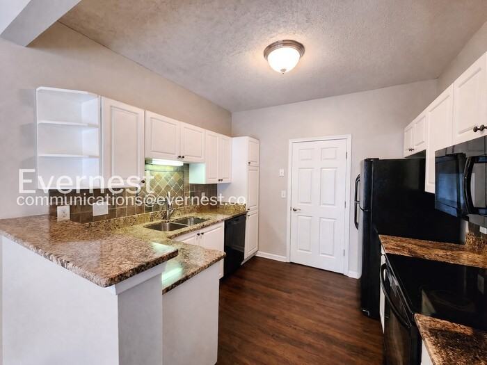 205 Spring Heights Ln Se #2-205 - Photo 4 of 17