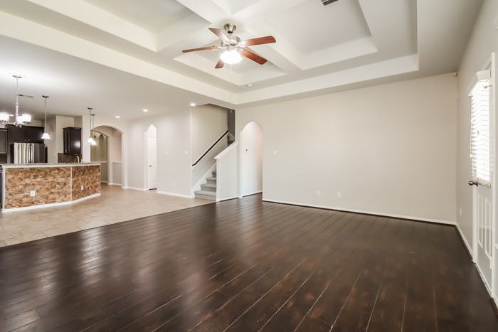 19190 Painted Blvd - Photo 5 of 17
