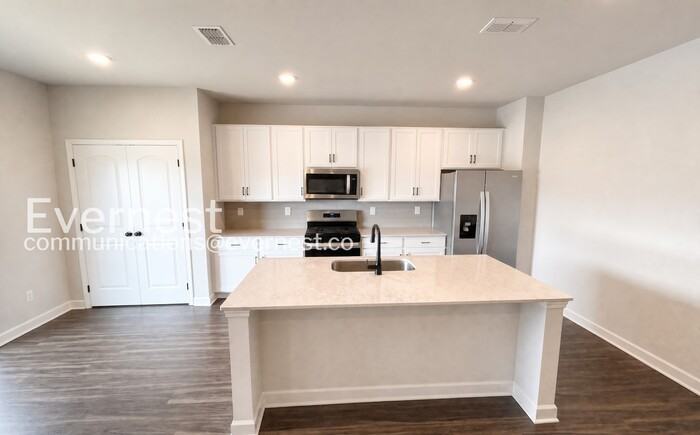167 Millbrook Dr - Photo 3 of 23