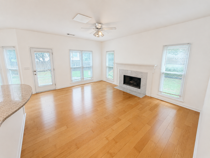 4735 Morton Bridge Ln - Photo 4 of 23