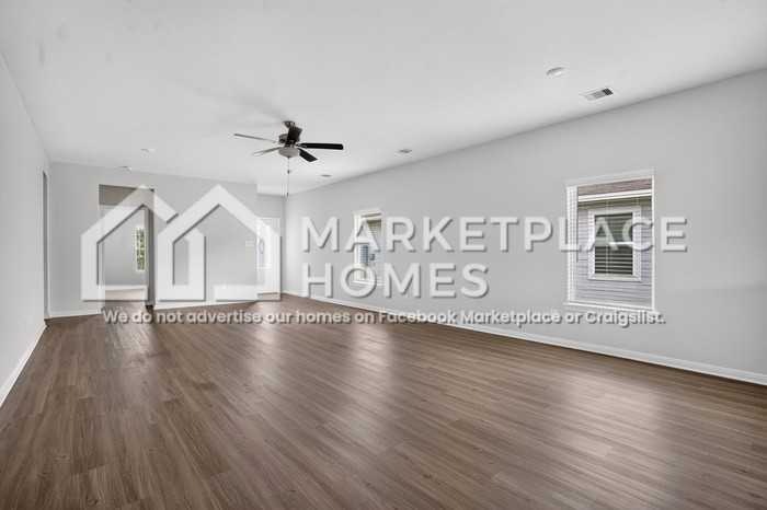 15623 Plum Brook Dr - Photo 3 of 30