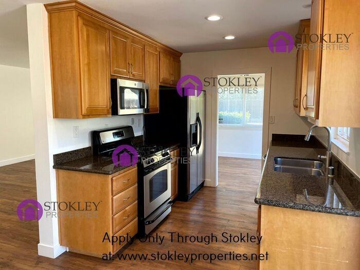 723 Slater Ave - Photo 3 of 12