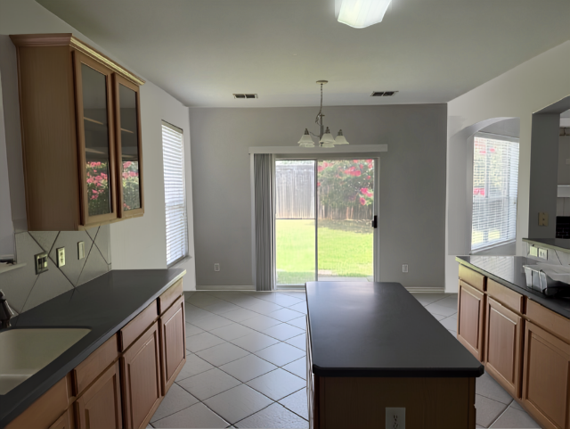 2606 Ranch Rd - Photo 7 of 20