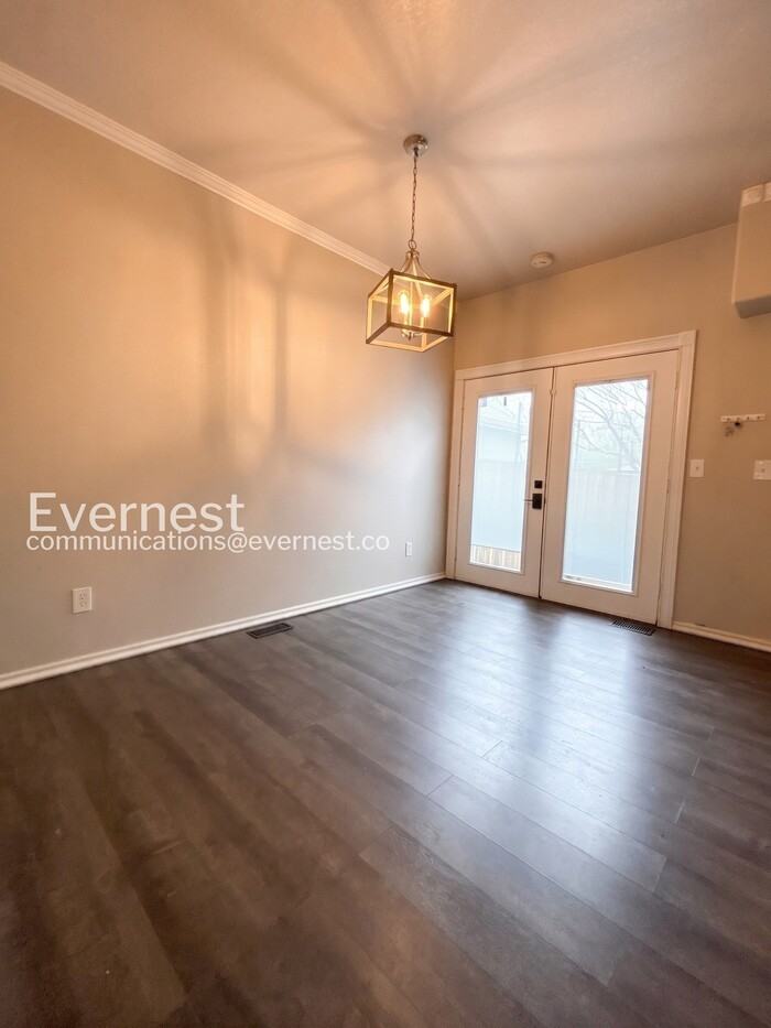 1922 Depew St - Photo 5 of 13