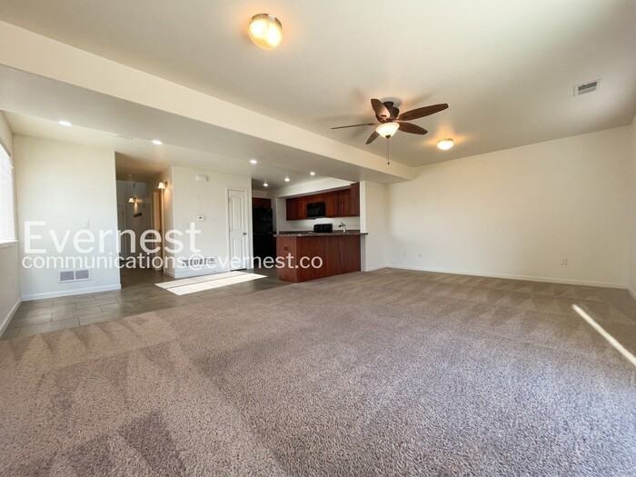 3194 Fairmont Dr #11A - Photo 7 of 25