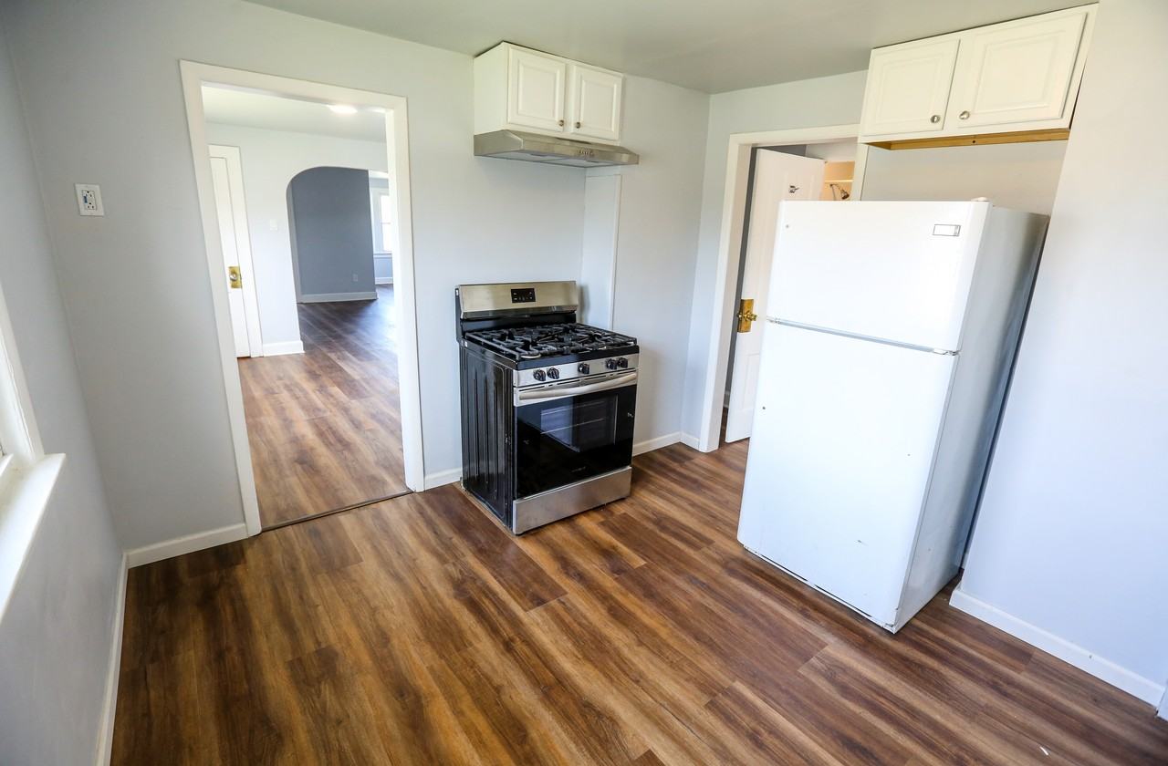 14628 Granger Rd #2 - Photo 6 of 11