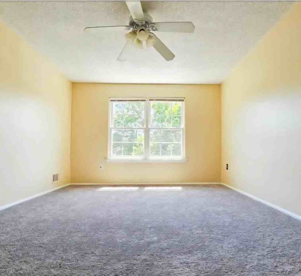 58 Mulberry Ct - Photo 2 of 12