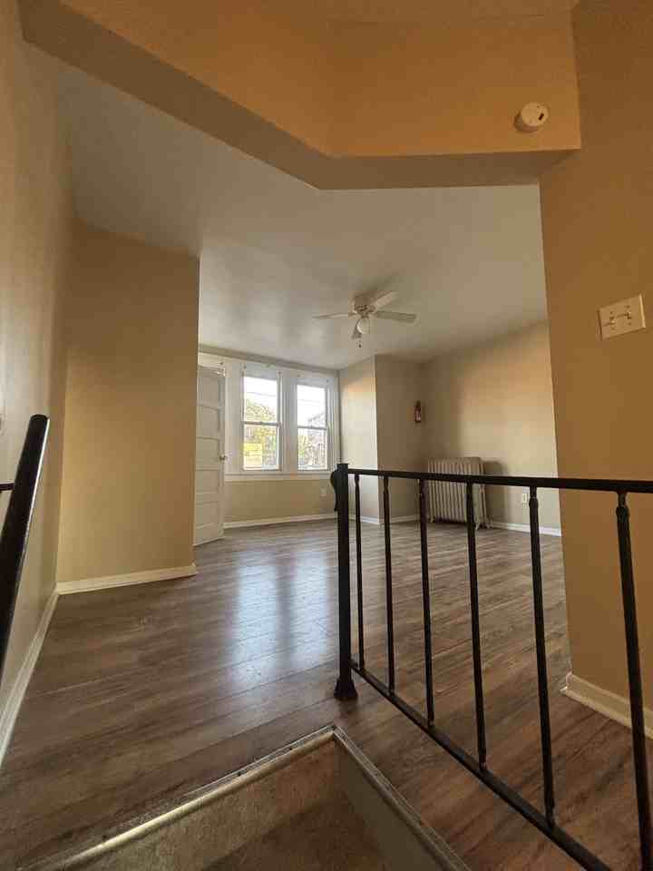 4664 Torresdale Ave - Photo 5 of 12