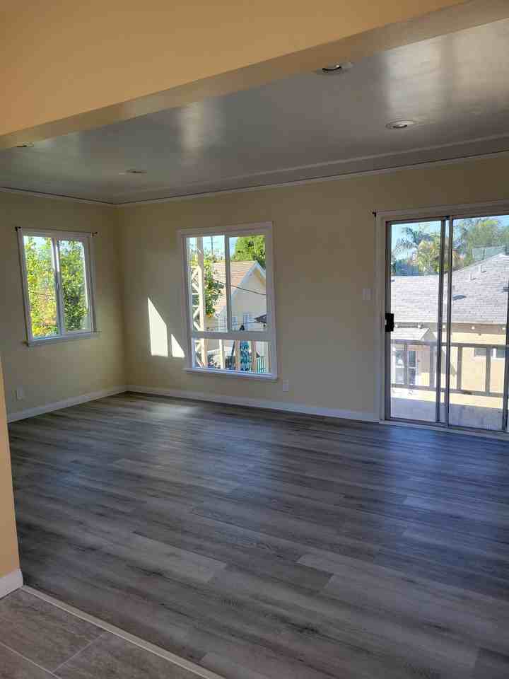 2416 Flower St #1-2 - Photo 6 of 34