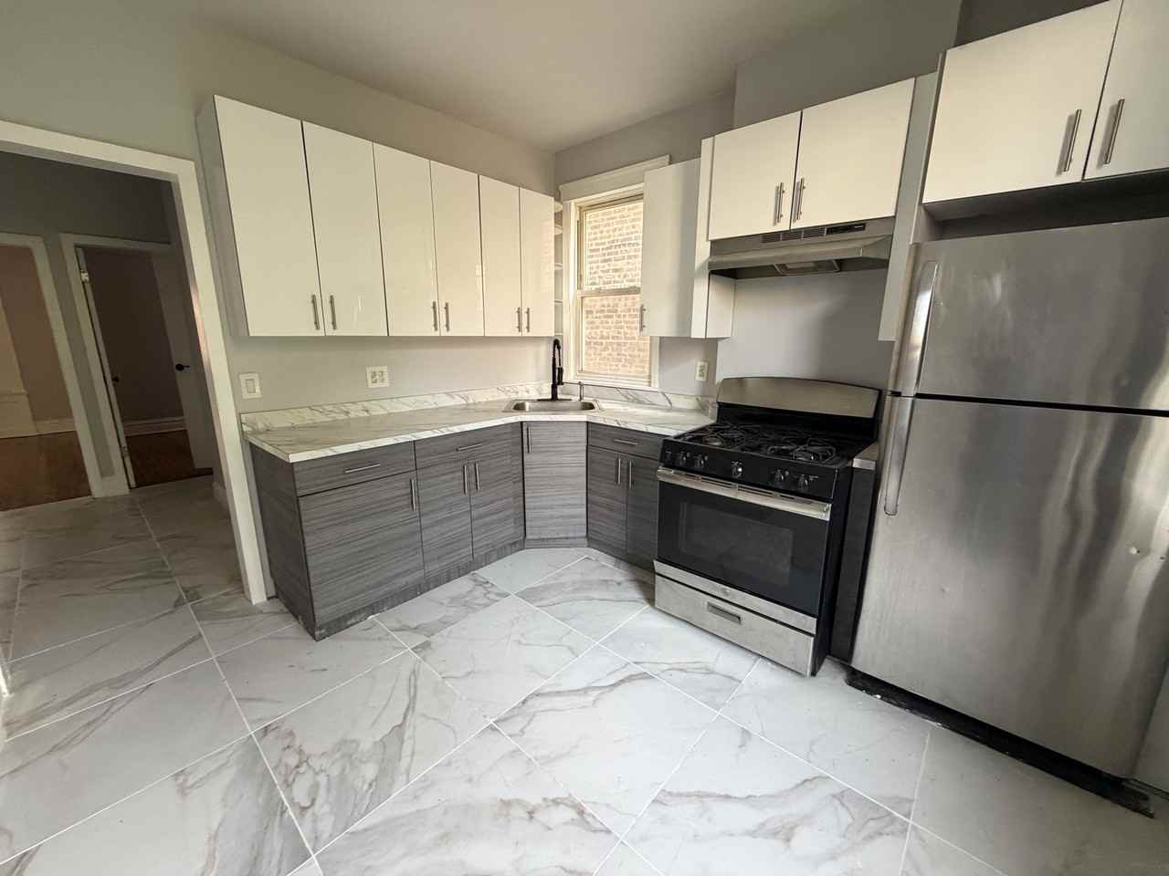 211 Grant Ave #1F