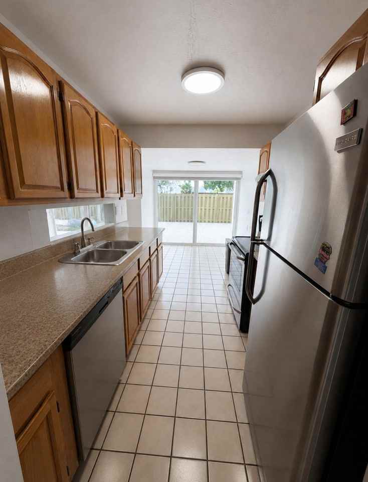 12014 Sw 110th Street Cir E - Photo 2 of 19