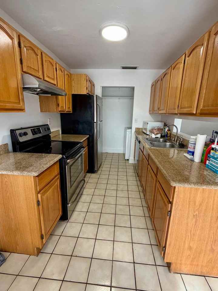 12014 Sw 110th Street Cir E - Photo 4 of 19