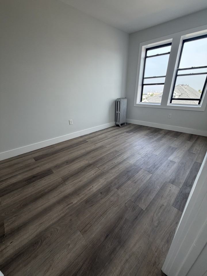 158 Bergen Ave #45 - Photo 6 of 9