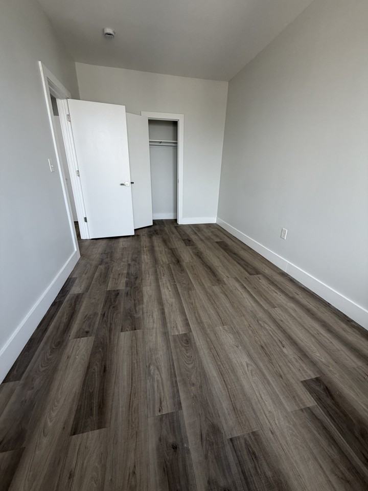 158 Bergen Ave #45 - Photo 7 of 9