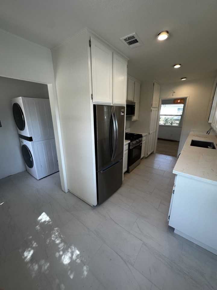 2698 Redlands Dr #NA - Photo 7 of 13