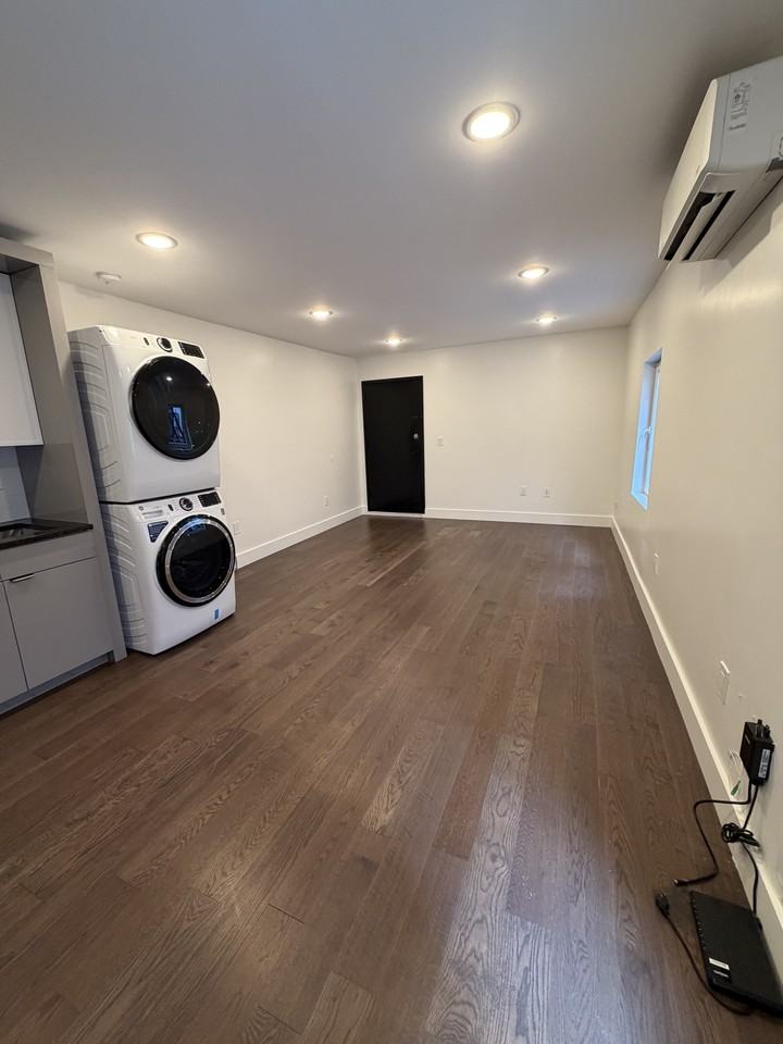 195 Bay St #2 - Photo 2 of 12