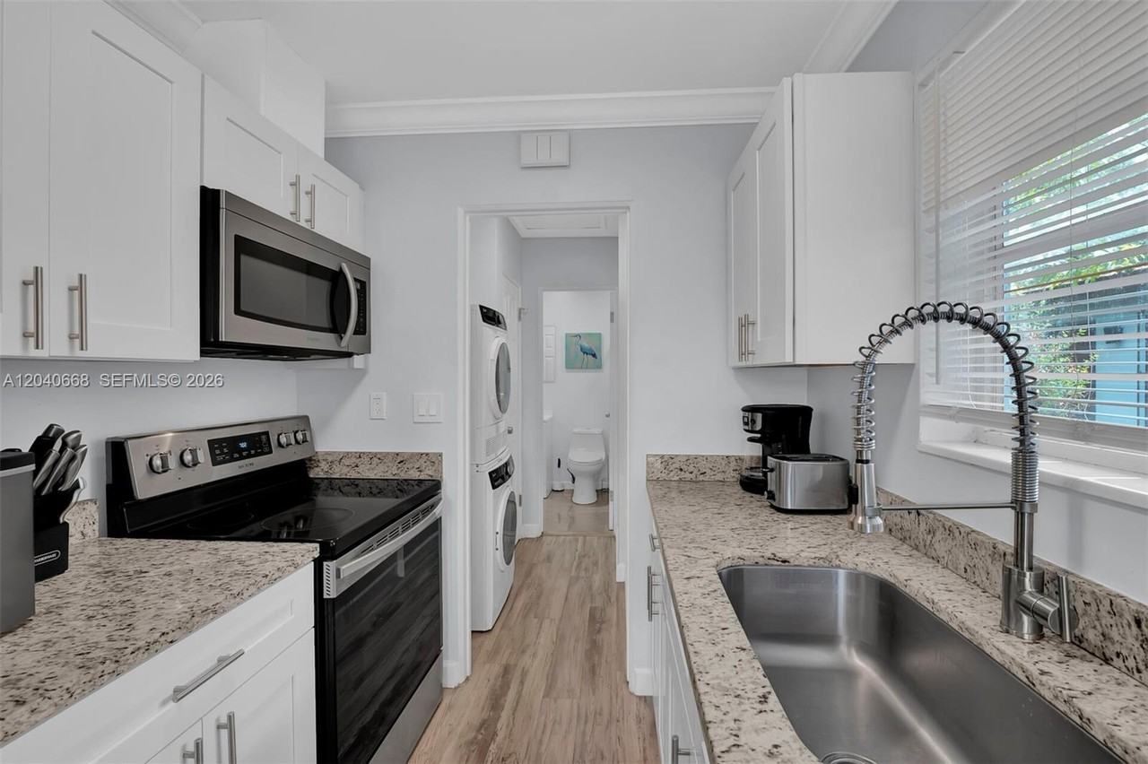 1716 Sw 11th Ct #3 - Photo 2 of 15