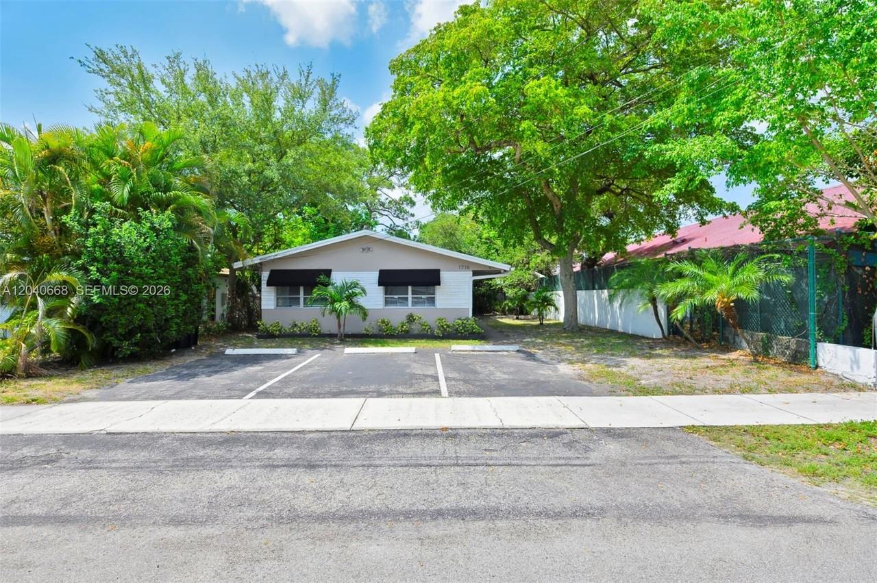 1716 Sw 11th Ct #3 - Photo 4 of 15