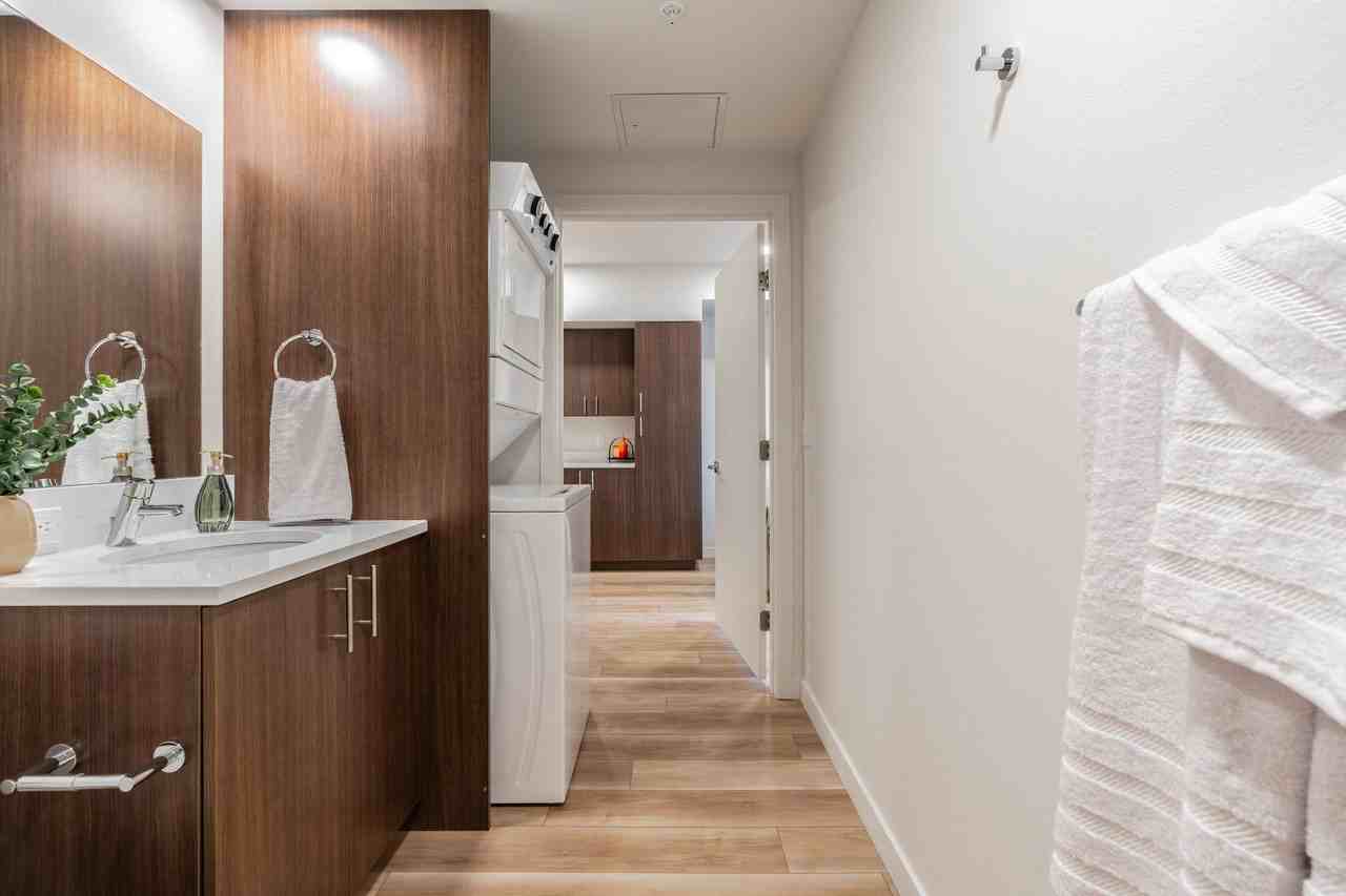 Cornus House – Modern Living at the Gateway to Tacoma’s Creative Core - Photo 2 of 50