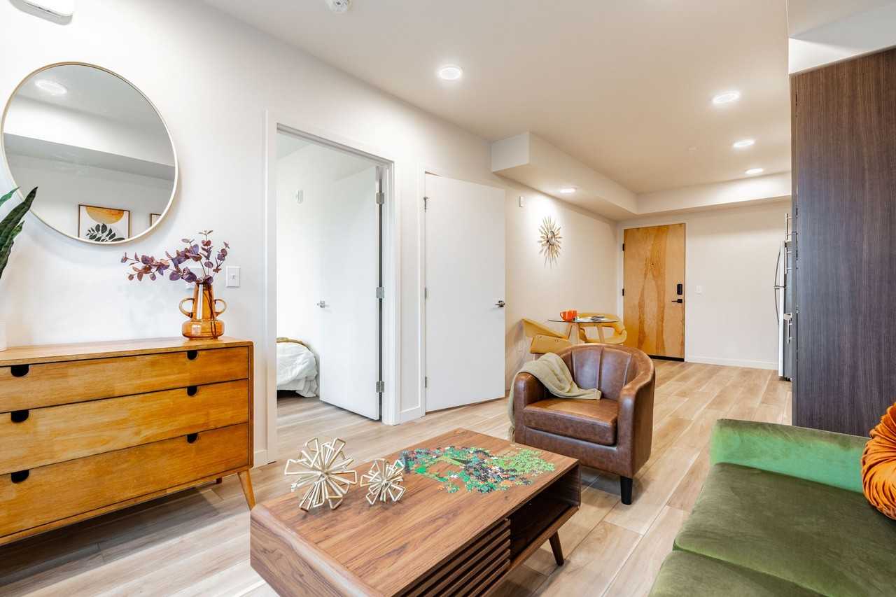 Cornus House – Modern Living at the Gateway to Tacoma’s Creative Core - Photo 5 of 50