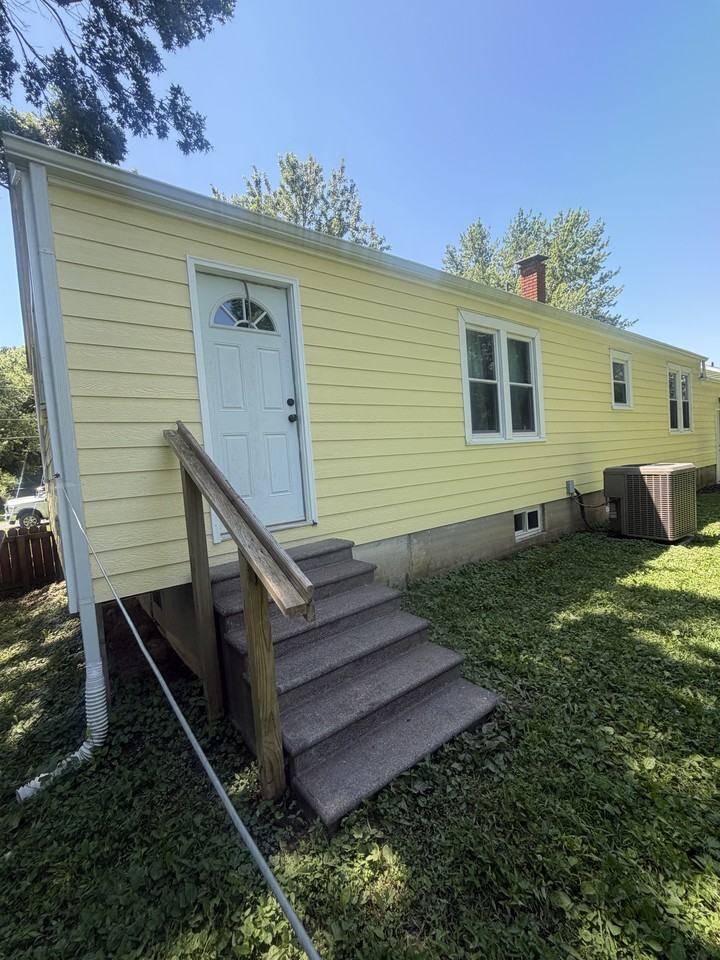 111 W Hickory St #NA - Photo 3 of 5
