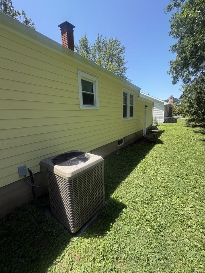 111 W Hickory St #NA - Photo 4 of 5