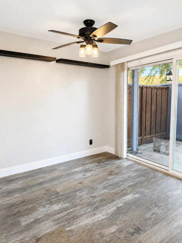 1406 Spring Valley Cmn #1406 - Photo 4 of 10